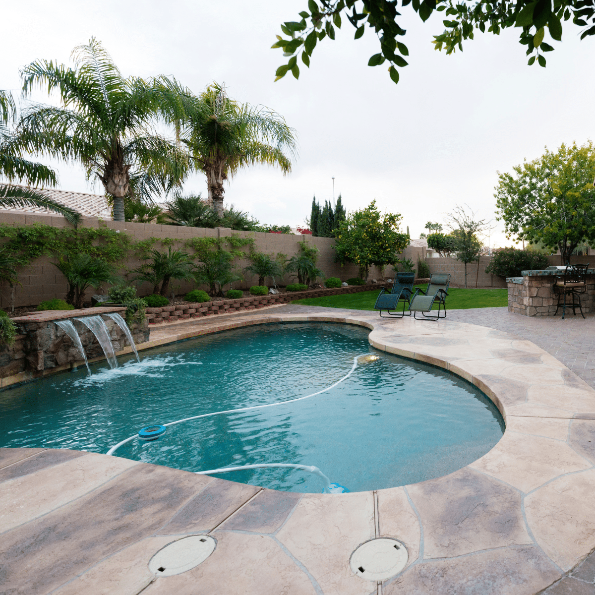 Professional Pool Cleaning and Maintenance Services in Altadena, California.